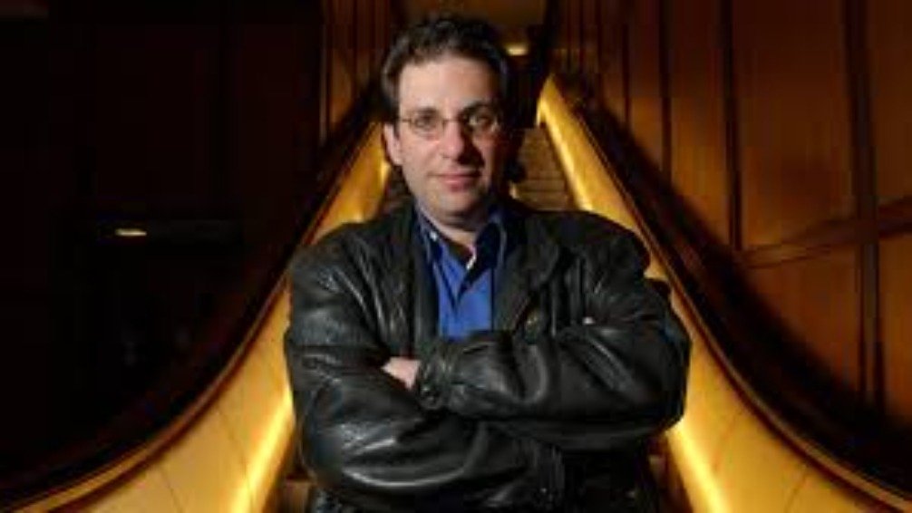 Crímenes informáticos: el caso Kevin Mitnick